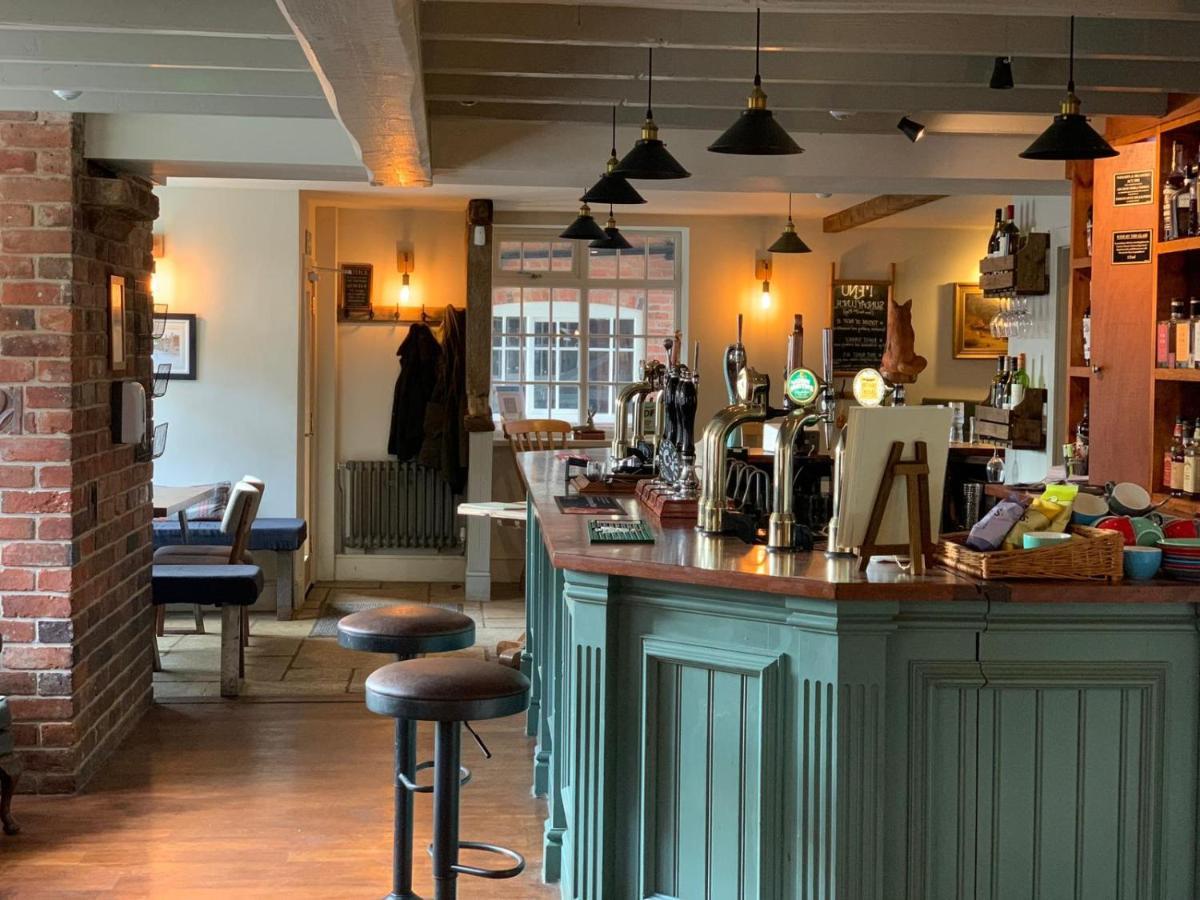 The Boot And Shoe Inn Flintham Bagian luar foto